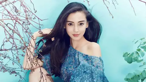 男子诋毁九三阅兵被拘